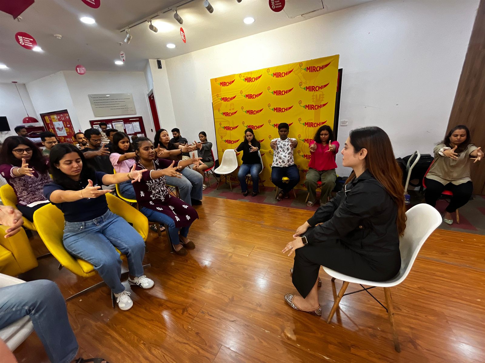 Vibha Jain leading a confidence-building group workshop in Mumbai